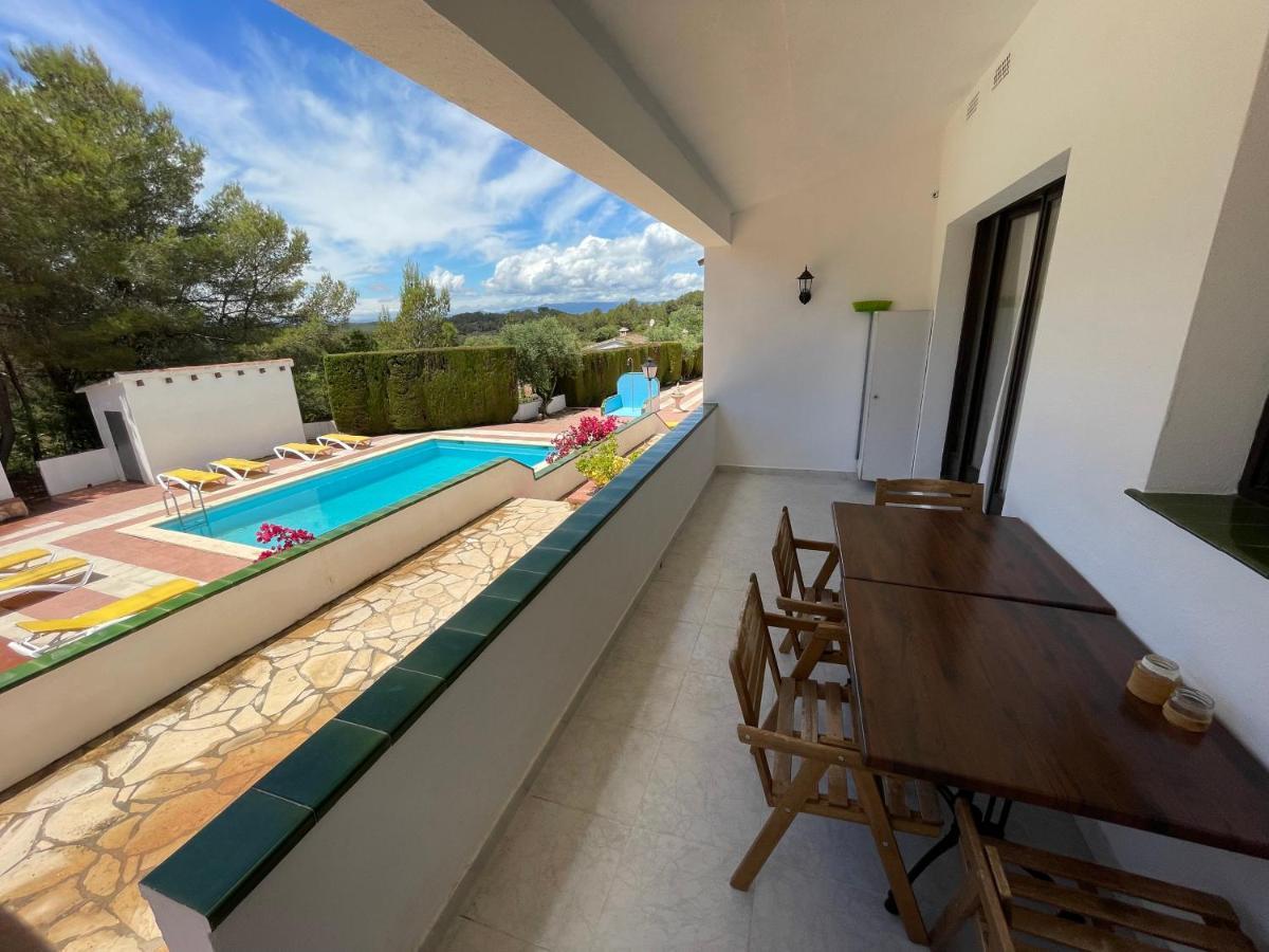 Mas Boronat Resort Salomo Bagian luar foto