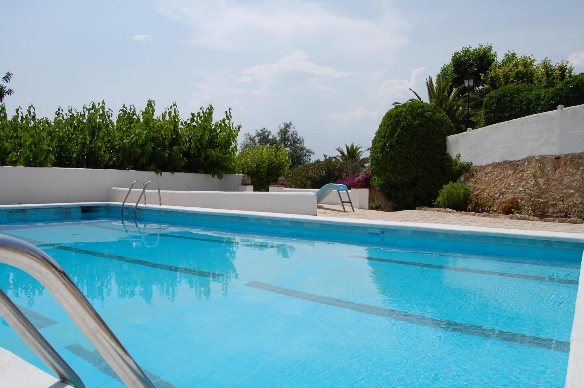 Mas Boronat Resort Salomo Bagian luar foto