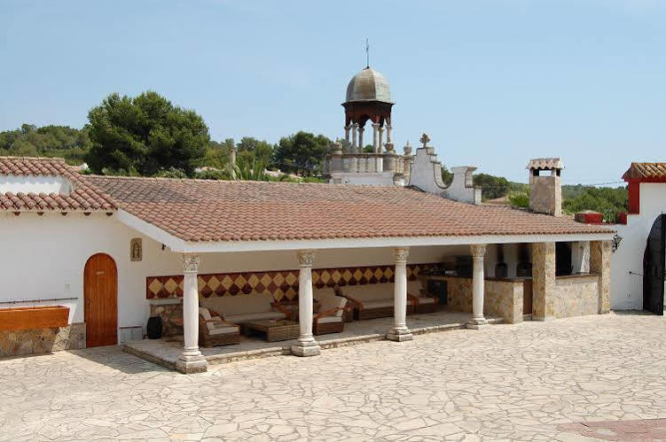 Mas Boronat Resort Salomo Bagian luar foto
