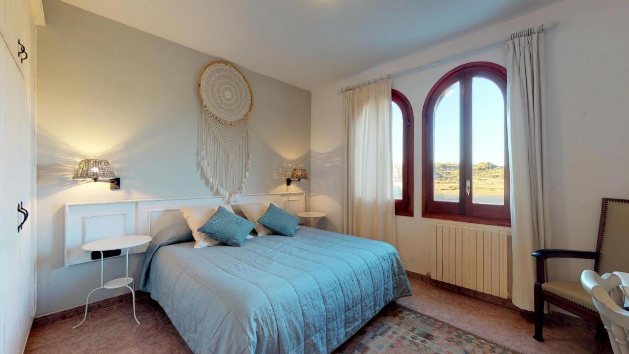 Mas Boronat Resort Salomo Bagian luar foto