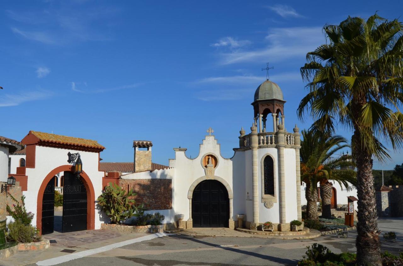 Mas Boronat Resort Salomo Bagian luar foto