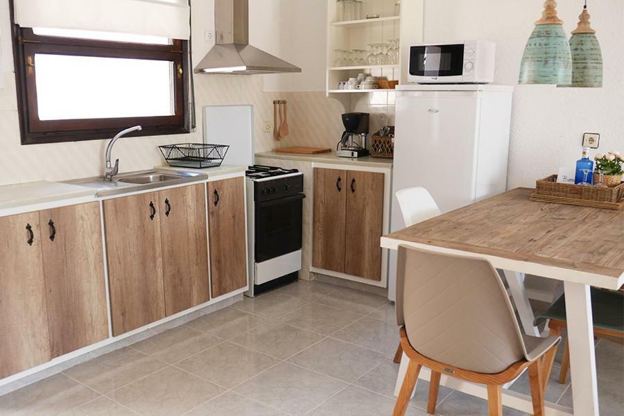 Mas Boronat Resort Salomo Bagian luar foto